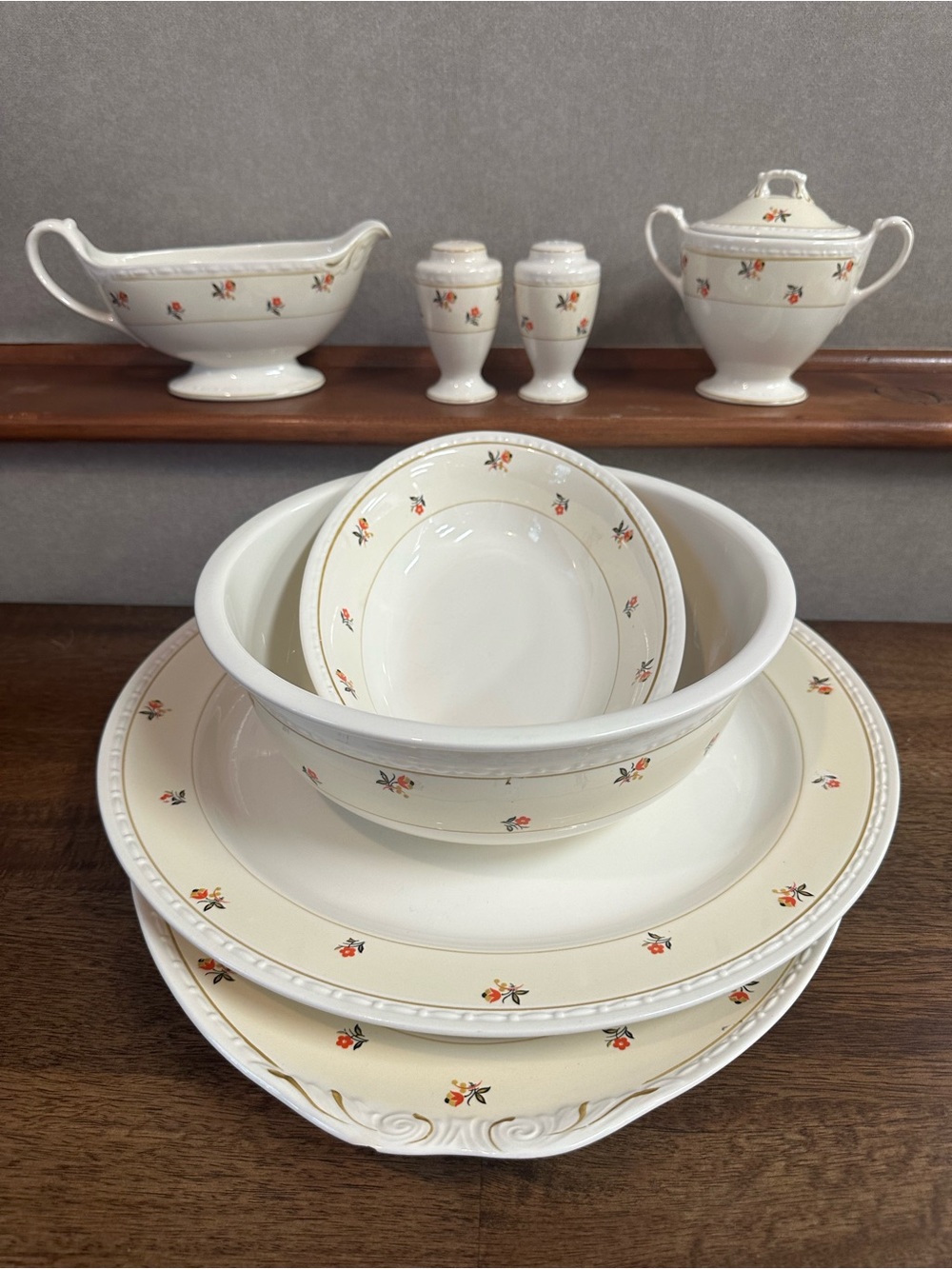 Vintage 1940s Homer Laughlin Eggshell Georgian Floral 8pc Dinner Platter Set USA